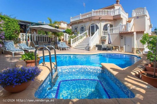  Villa en venta en Alicante (Alicante) 