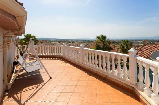 Villa en venta en Alicante (Alicante)