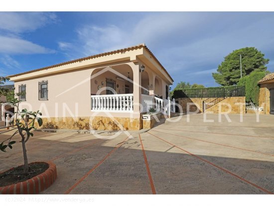 Chalet en venta en Montroy (Valencia)