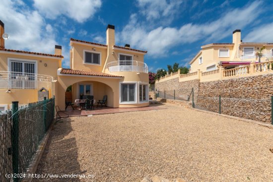 Villa en venta en Pedreguer (Alicante)