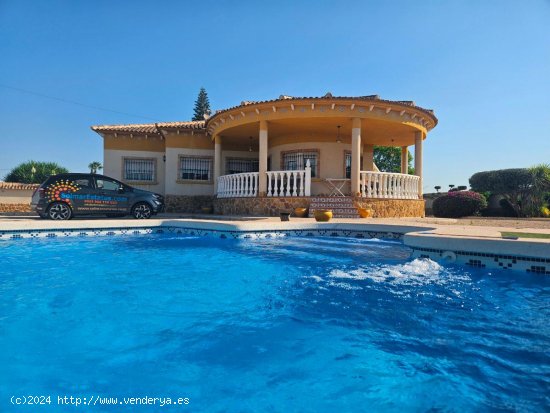  Villa en venta en Catral (Alicante) 