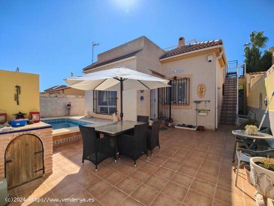  Villa en venta en Torrevieja (Alicante) 