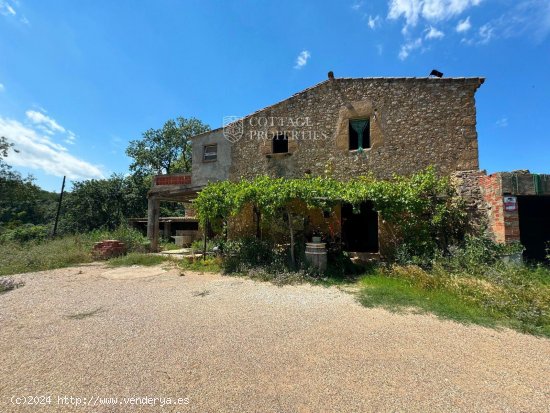 Casa en venta en Cabanelles (Girona)