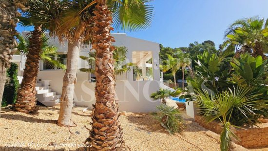 Villa en venta en Santa Eulalia del Río (Baleares)