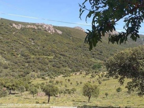 Finca en venta en Cabañas del Castillo (Cáceres)