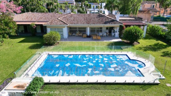 Villa en venta en Marbella (Málaga)