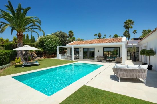  Villa en venta a estrenar en Marbella (Málaga) 