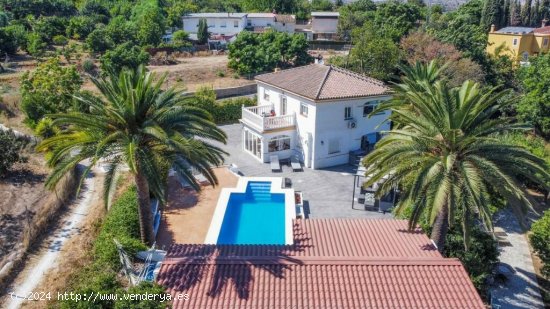 Villa en venta a estrenar en Coín (Málaga)