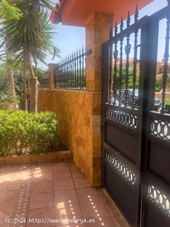 Villa en venta en Puerto del Rosario (Las Palmas)