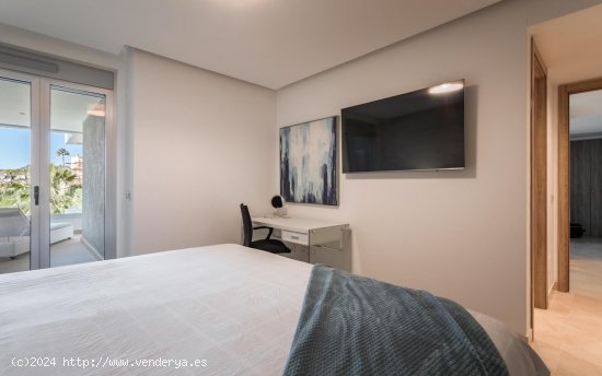 Apartamento en venta en Benahavís (Málaga)