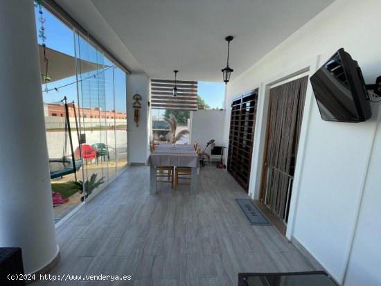 Bungalow en venta en Daya Nueva (Alicante)