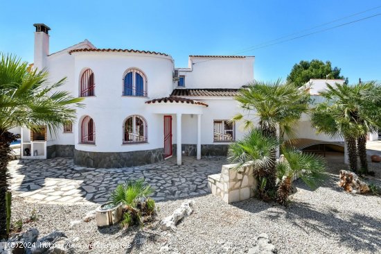 Villa en venta en Dénia (Alicante)