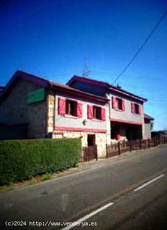 Casa en venta en Oviedo (Asturias)