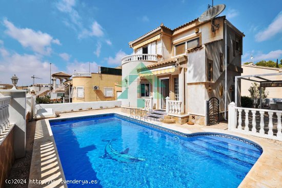  Villa en venta en Pilar de la Horadada (Alicante) 