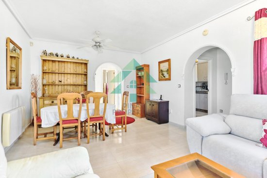 Villa en venta en Pilar de la Horadada (Alicante)