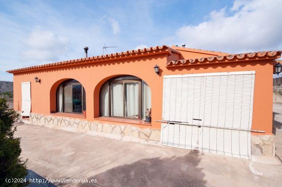 Finca en venta en Benissa (Alicante)