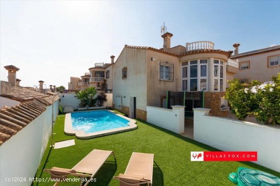 Villa en venta en San Miguel de Salinas (Alicante)