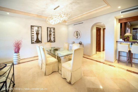 Apartamento en venta en Estepona (Málaga)