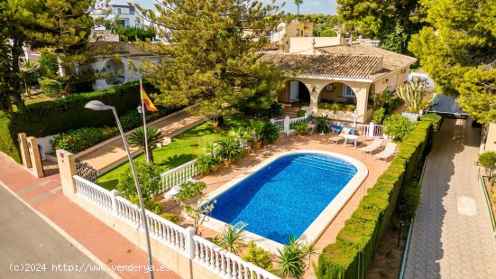  Villa en venta en Torrevieja (Alicante) 