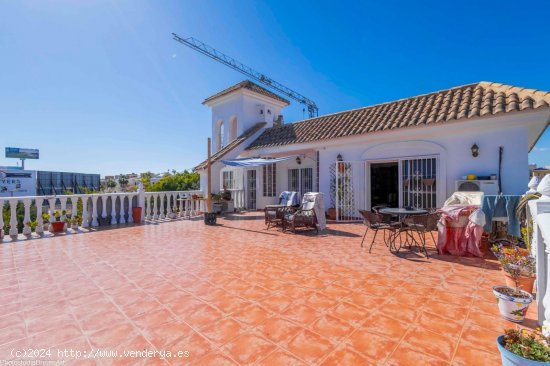 Villa en venta en Orihuela (Alicante)