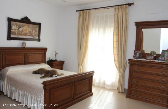 Villa en venta en Cuevas del Becerro (Málaga)