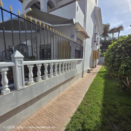 Bungalow en venta en Torrevieja (Alicante)