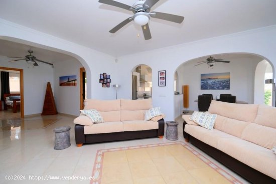 Villa en venta en Orihuela (Alicante)