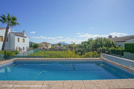 Villa en venta en Sagra (Alicante)