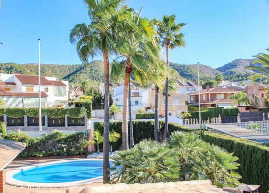 Villa en venta en Benidorm (Alicante)