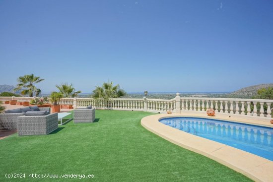 Villa en venta en Pedreguer (Alicante)