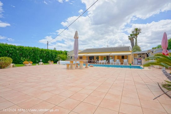 Villa en venta en Els Poblets (Alicante)