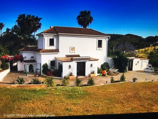 Finca en venta en Estepona (Málaga)