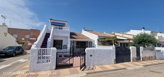 Chalet en venta en Torrevieja (Alicante)