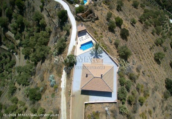 Casa en alquiler en Sayalonga (Málaga)