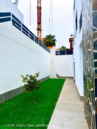 Villa en venta a estrenar en Ciudad Quesada (Alicante)