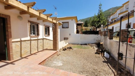 Casa en venta en Alcaucín (Málaga)