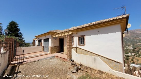 Casa en venta en Alcaucín (Málaga)