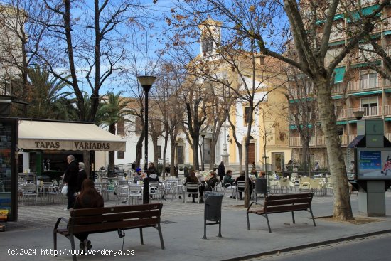  Edificio en venta en Granada (Granada) 