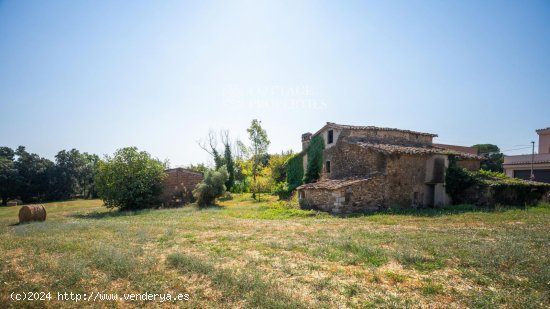 Villa en venta en Aiguaviva (Girona)