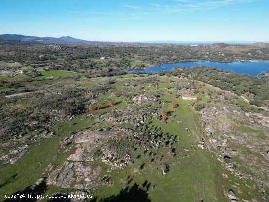 Finca en venta en Valencia de Alcántara (Cáceres)