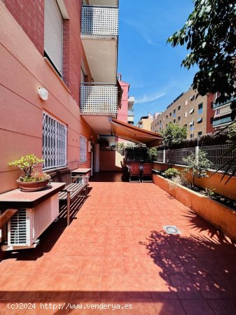 Bajos con jardin en venta  en Castelldefels - Barcelona