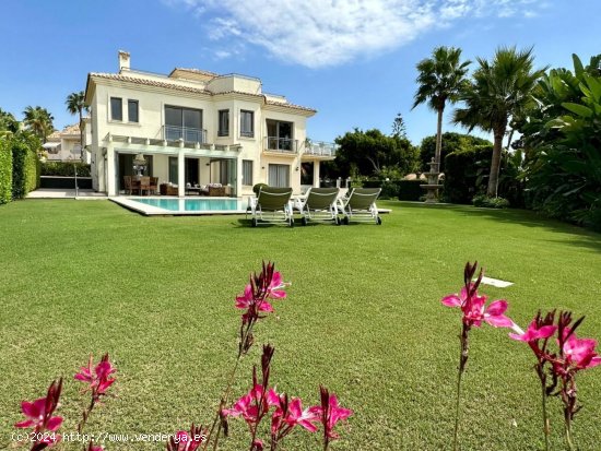  Villa en venta a estrenar en Marbella (Málaga) 