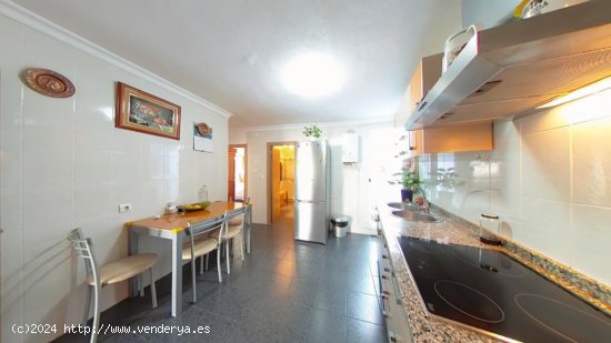 Casa en venta en Benamocarra (Málaga)