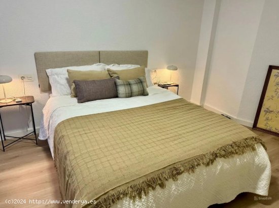  Apartamento en alquiler en Granada (Granada) 