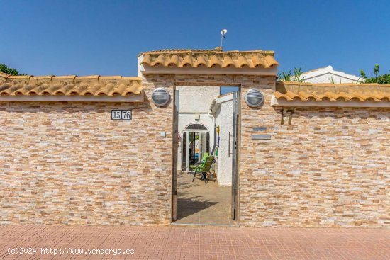 Villa en venta en Orihuela (Alicante)