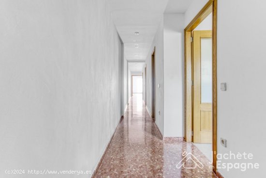 Apartamento en venta en Simat de la Valldigna (Valencia)