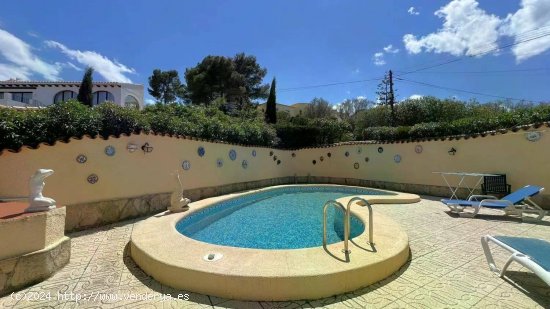 Villa en venta en Orba (Alicante)