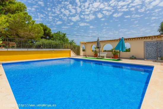 Finca en venta en Los Montesinos (Alicante)