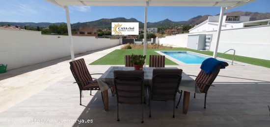 Villa en venta en Alhaurín de la Torre (Málaga)