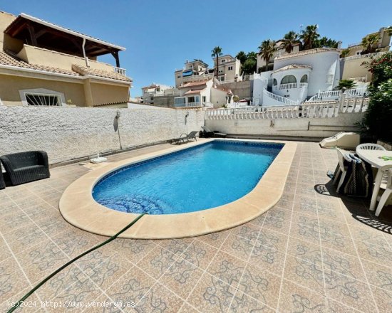 Villa en venta en Ciudad Quesada (Alicante)